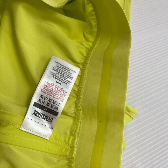Gymshark Women’s Bright Yellow Training Loose Fit Shorts Size Medium - Picture 8 of 9